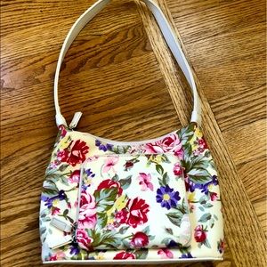 Small shoulder bag